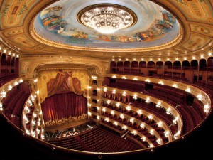 Sala.del.Teatro.Colon-2010